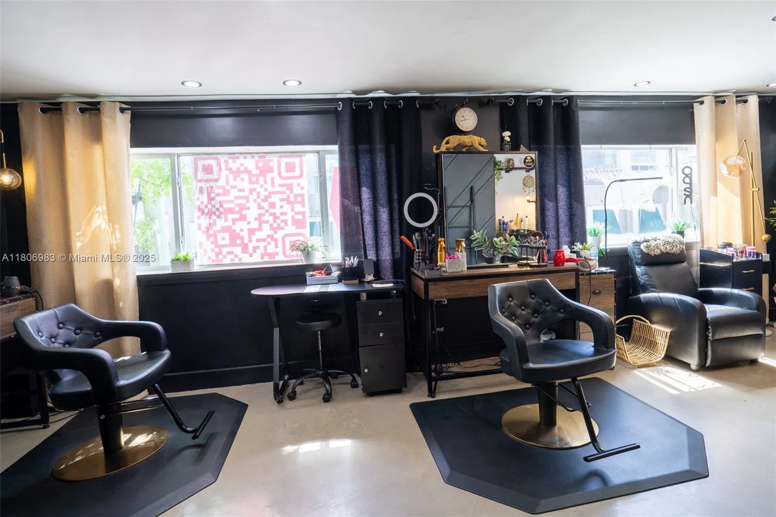Turnkey Hair Salon in a High Traffic Location