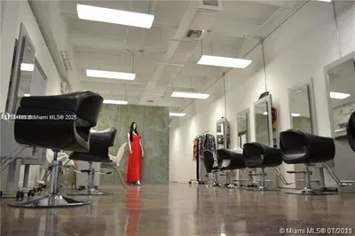 Upscale Hair Salon with Turnkey Operations