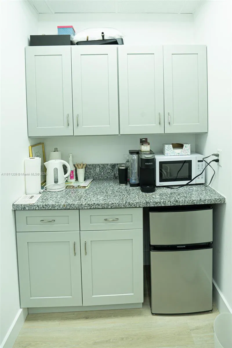 Turnkey Beauty Studio with Strong Local Clientele