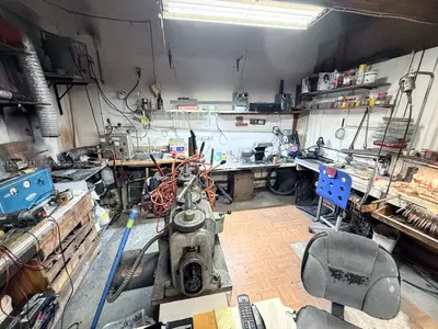 Established Pawn Shop with Multiple Revenue Streams