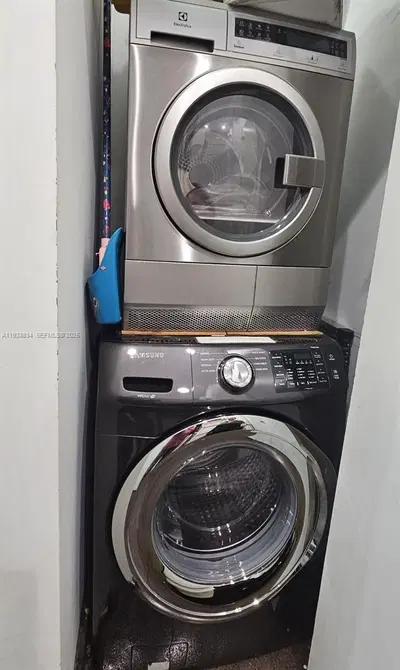 Profitable Hair Salon  Barber Shop with Strong Growth Potential