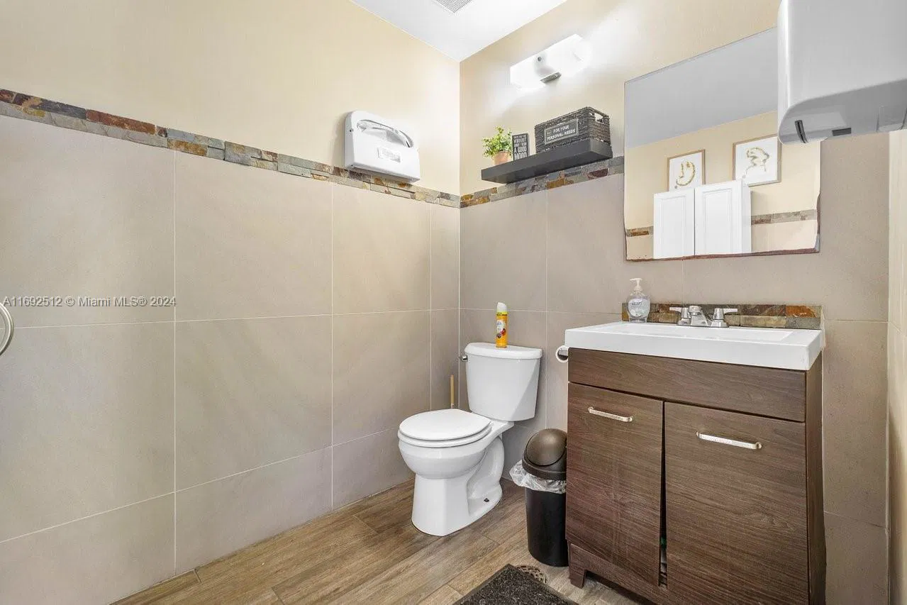 Profitable CrossFit Gym with Strong Community Presence