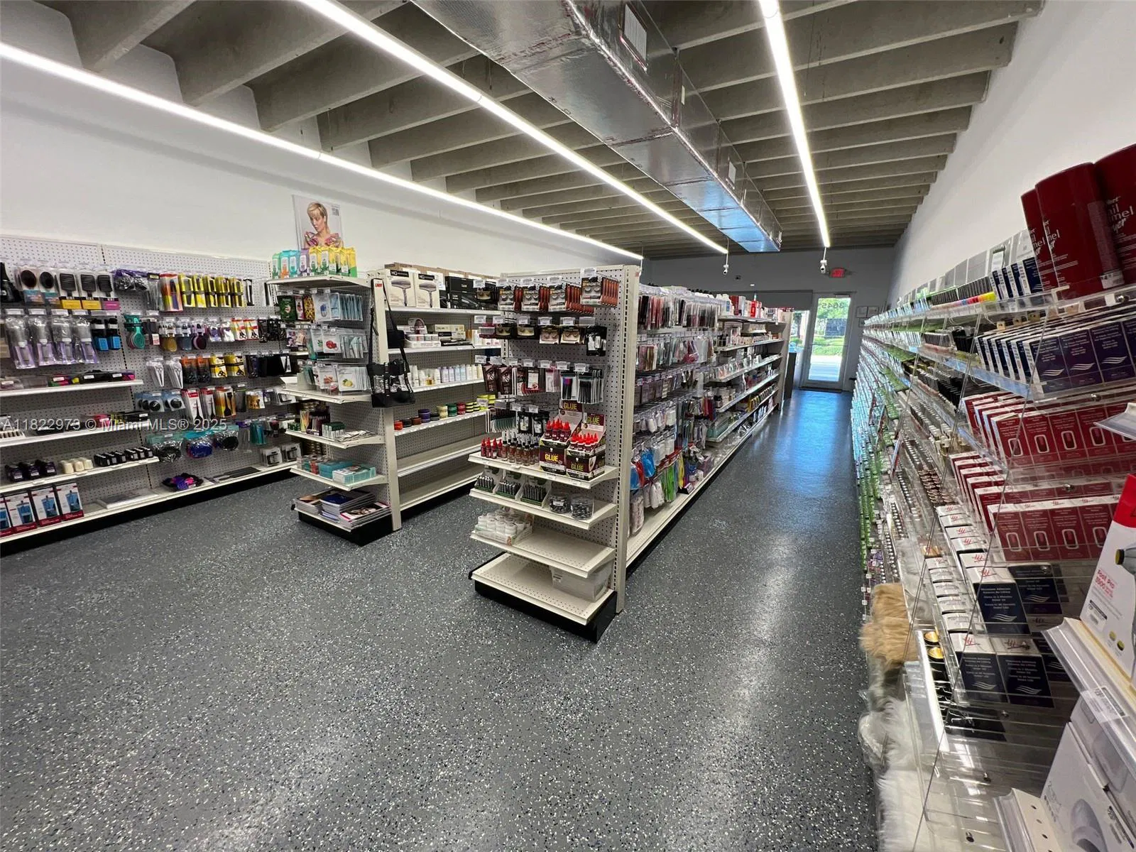 Turnkey Hair Salon and Barber Shop with High Visibility