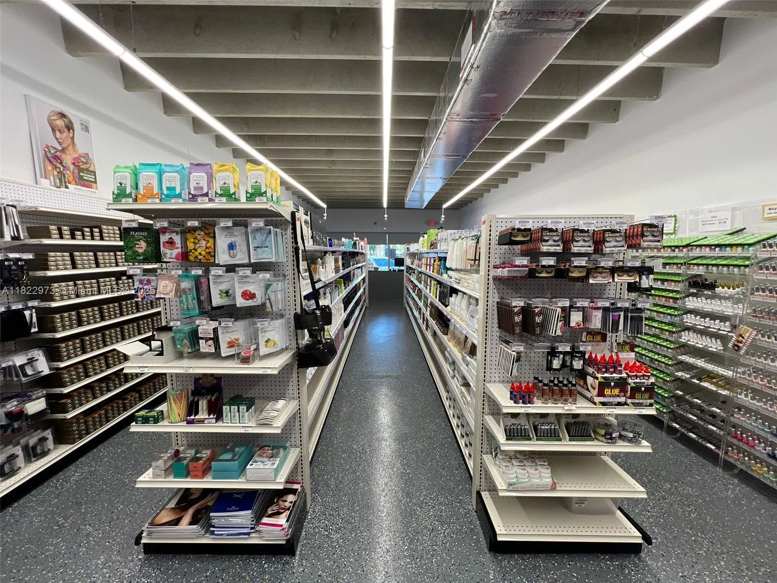 Turnkey Hair Salon and Barber Shop with High Visibility