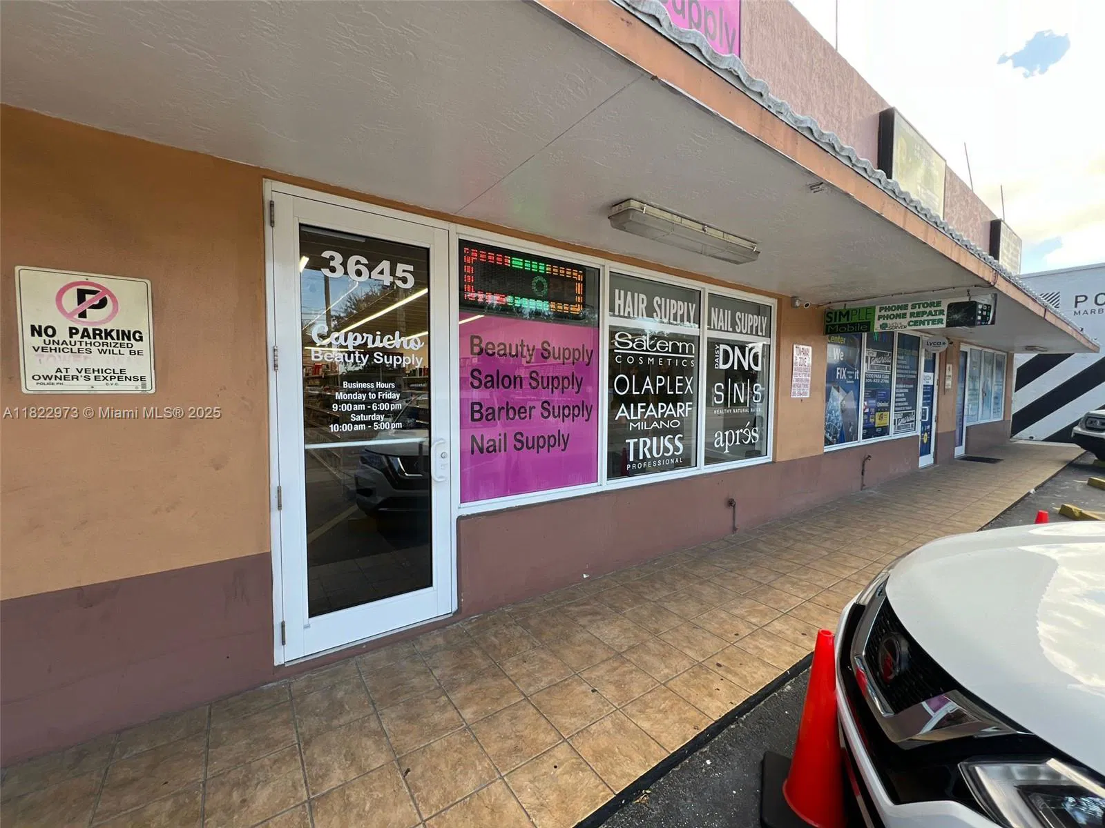 Turnkey Hair Salon and Barber Shop with High Visibility