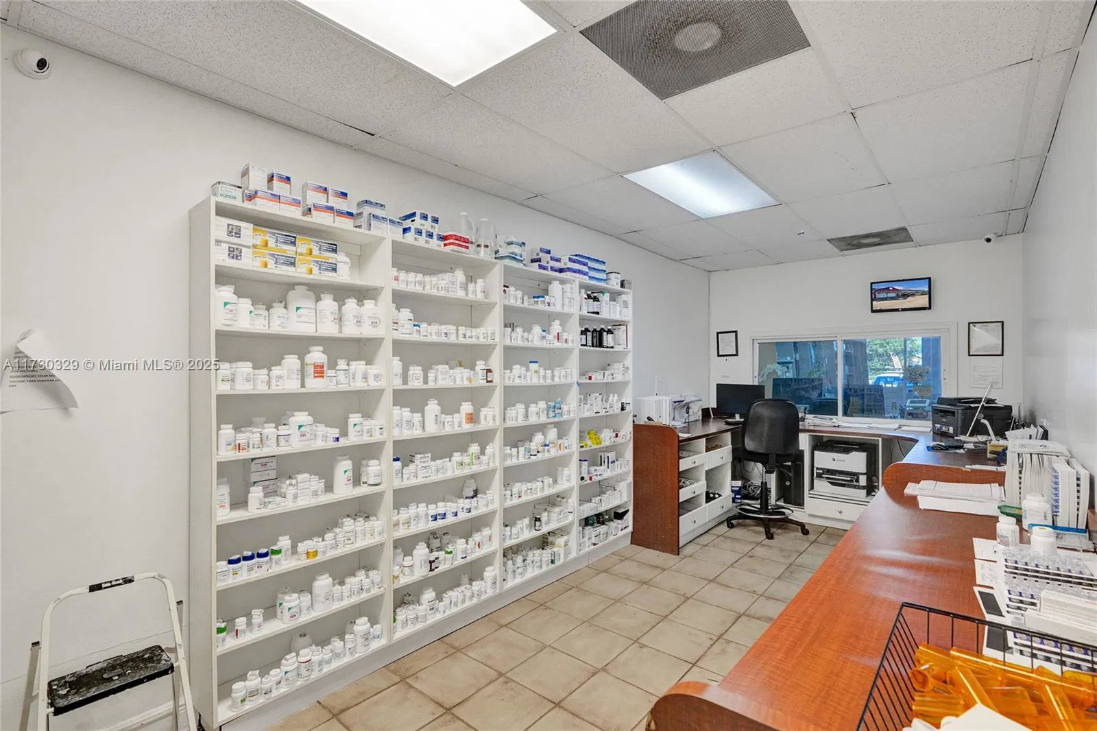 Thriving Retail Pharmacy with High Traffic Location
