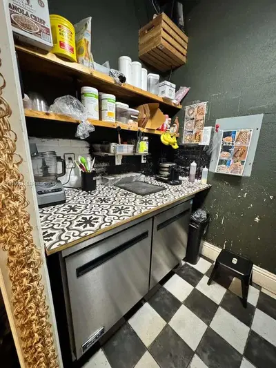 Profitable Protein Shake Business with Loyal Customer Base