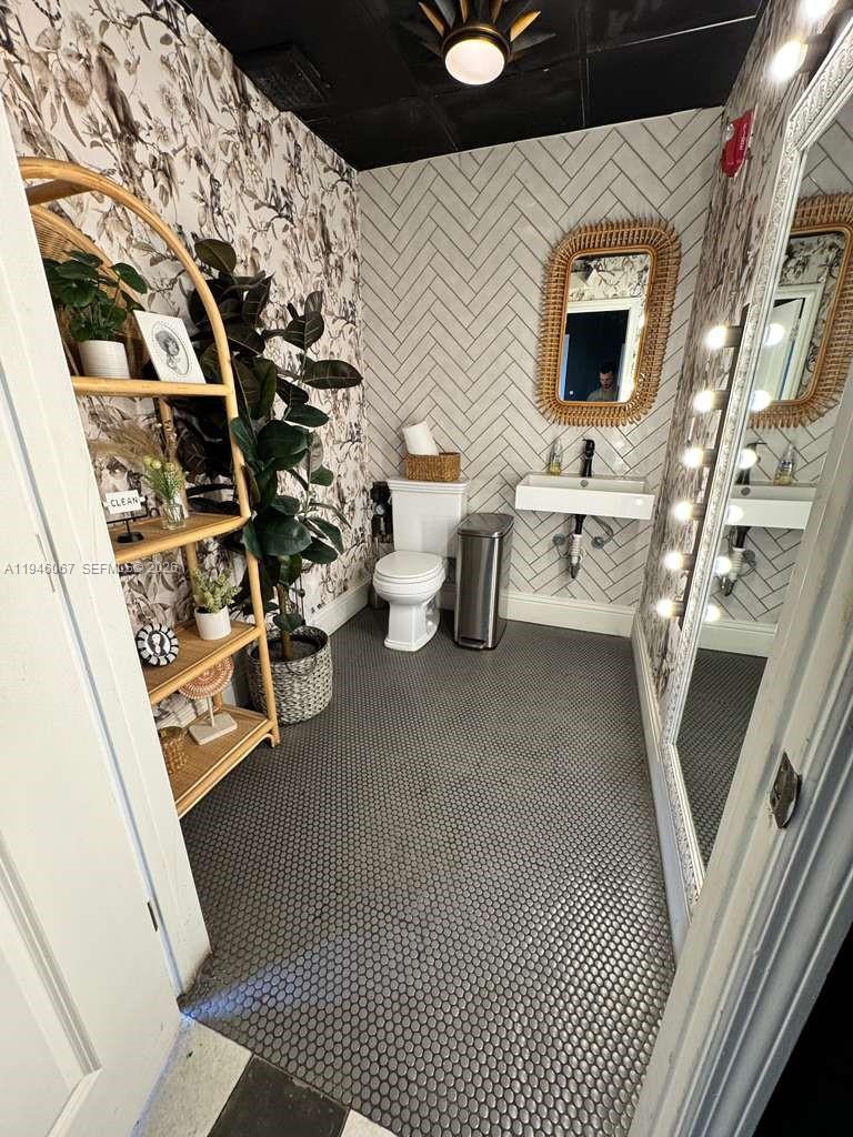 Profitable Protein Shake Business with Loyal Customer Base