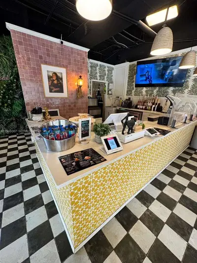 Profitable Protein Shake Business with Loyal Customer Base