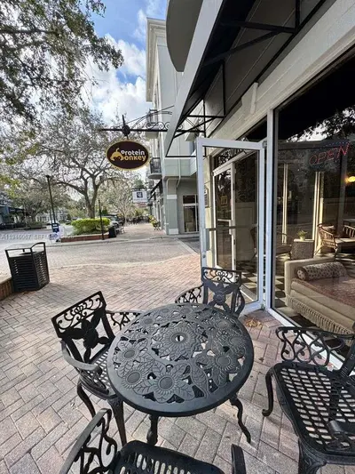 Profitable Protein Shake Business with Loyal Customer Base