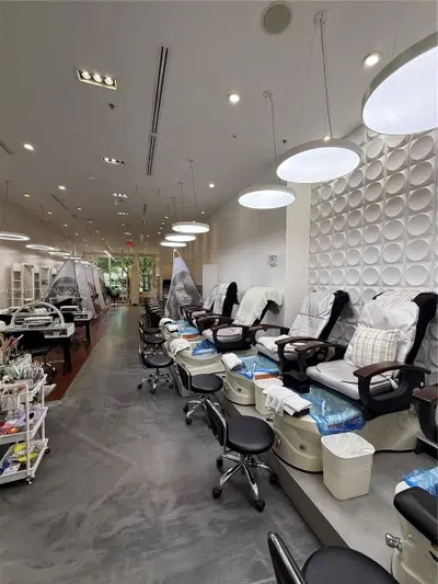 Established Beauty Salon with Multiple Revenue Streams