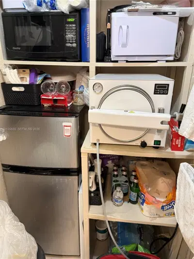 Complete Nail Salon Equipment Package with Growth Potential
