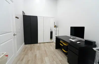 Thriving Hair Salon with Turnkey Operations