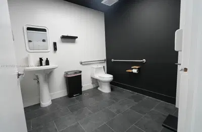 Thriving Hair Salon with Turnkey Operations