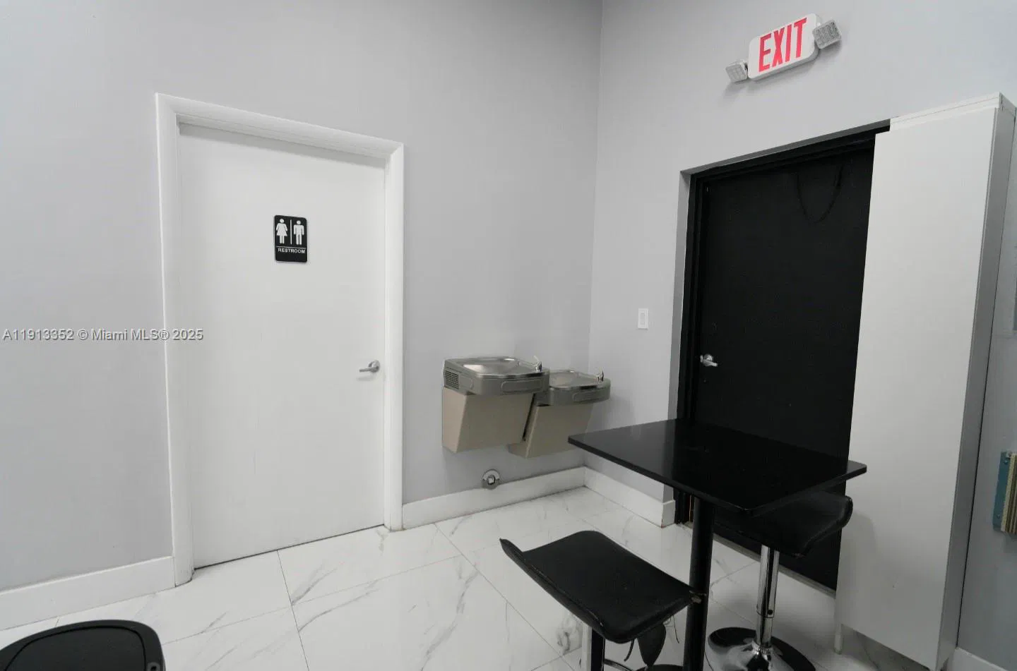 Thriving Hair Salon with Turnkey Operations