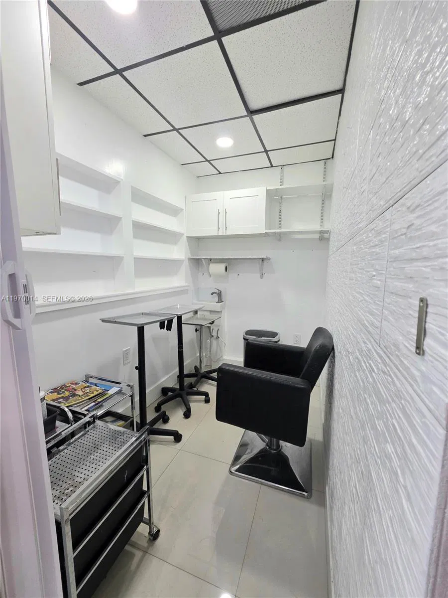 Turnkey Beauty Salon with Strong Employee Retention