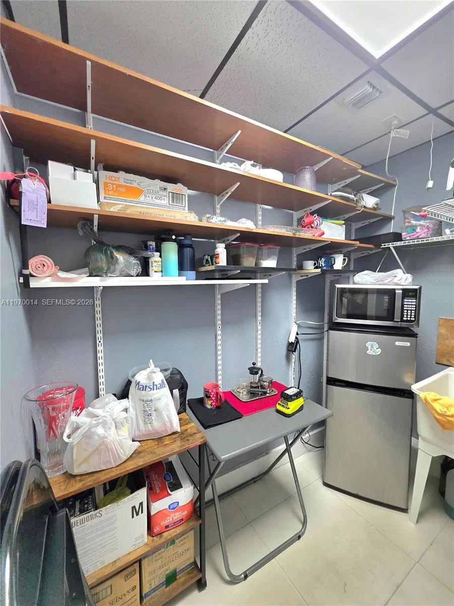 Turnkey Beauty Salon with Strong Employee Retention