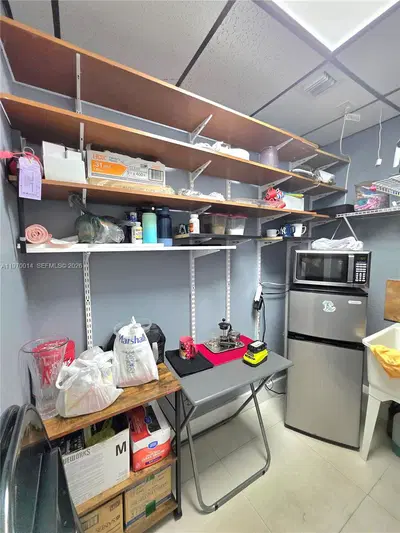 Turnkey Beauty Salon with Strong Employee Retention