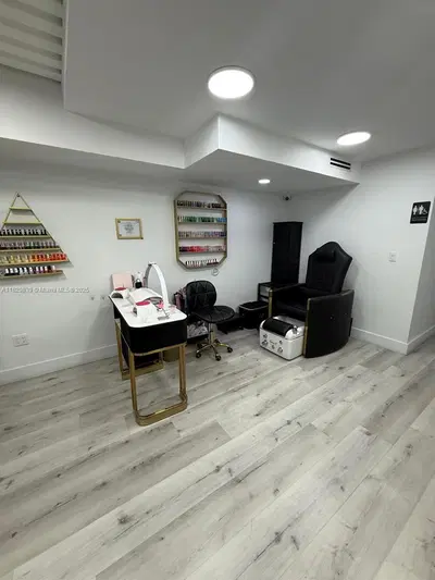 Established Spa and Hair Salon with Loyal Clientele