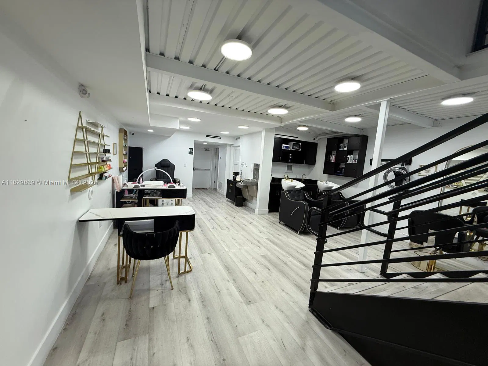 Established Spa and Hair Salon with Loyal Clientele