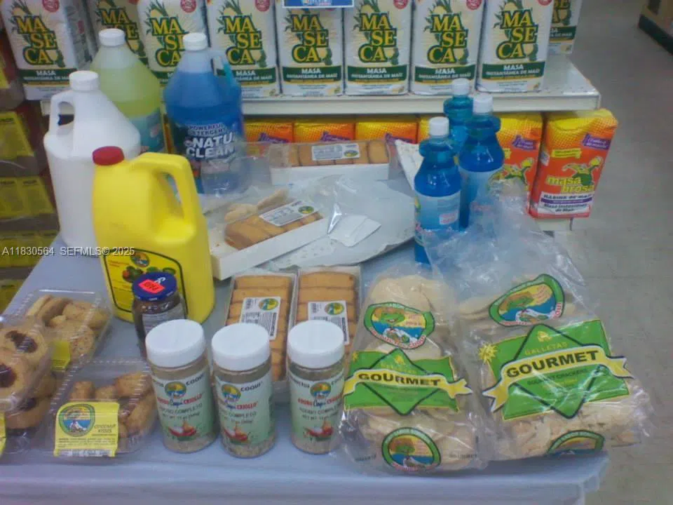 Niche E commerce Distributor with Supermarket Chain Relationships