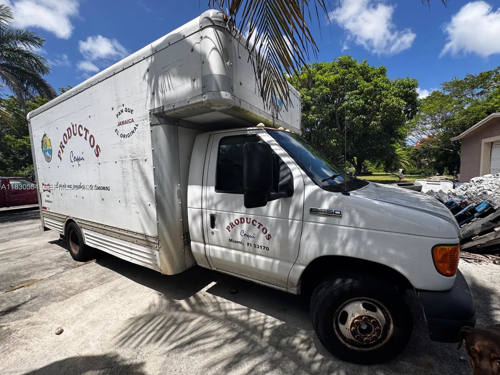 Niche E commerce Distributor with Supermarket Chain Relationships