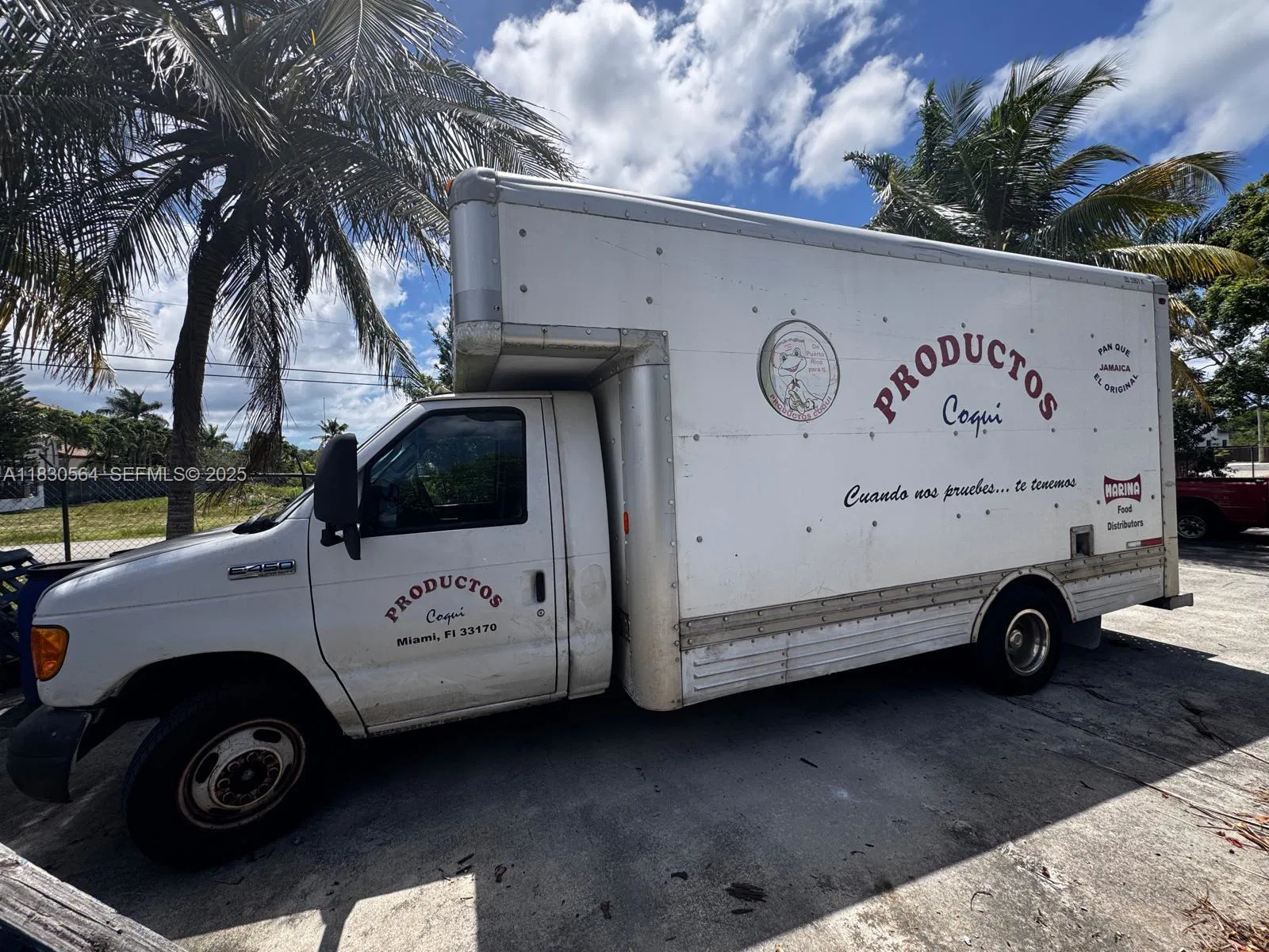 Niche E commerce Distributor with Supermarket Chain Relationships