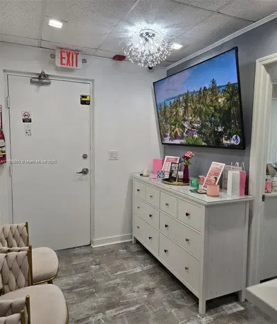 Turnkey Spa with Established Clientele