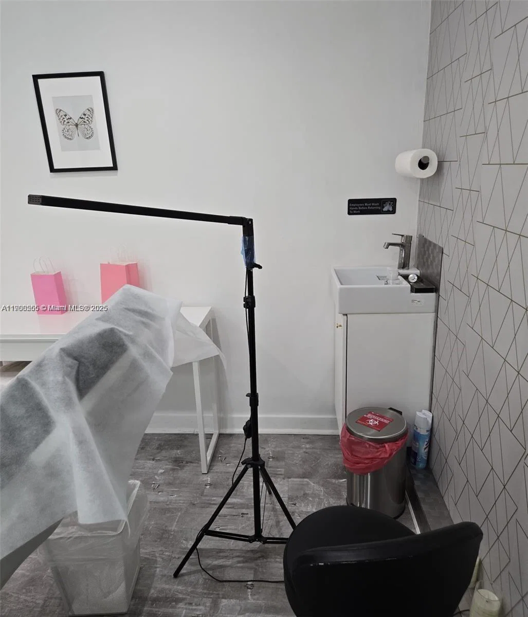 Turnkey Spa with Established Clientele