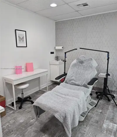 Turnkey Spa with Established Clientele