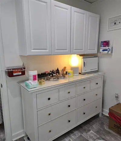 Turnkey Spa with Established Clientele