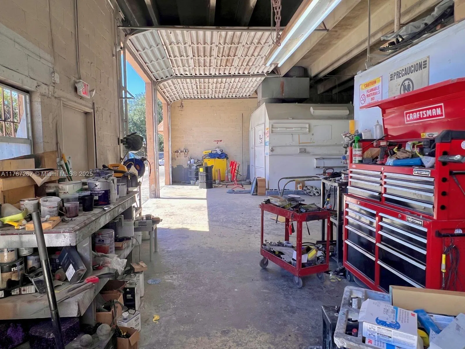 Turnkey Auto Body Shop with Established Dealership Relationships