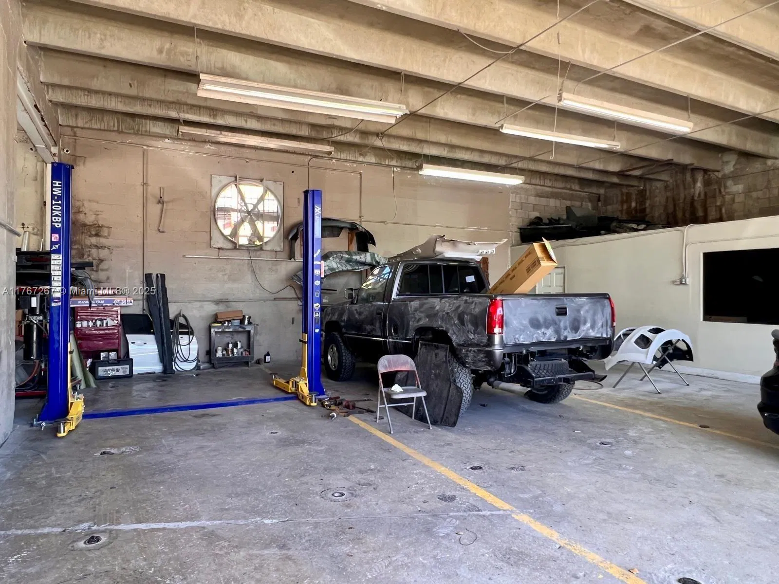 Turnkey Auto Body Shop with Established Dealership Relationships