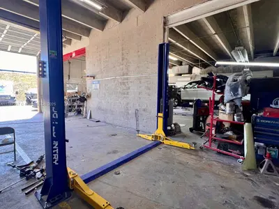 Turnkey Auto Body Shop with Established Dealership Relationships