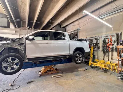 Turnkey Auto Body Shop with Established Dealership Relationships