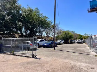 Turnkey Auto Body Shop with Established Dealership Relationships