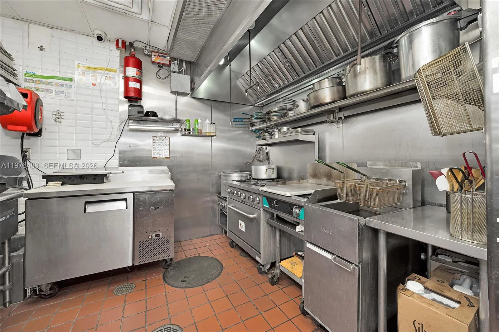 Turnkey Pizzeria with Prime Location and Growth Potential