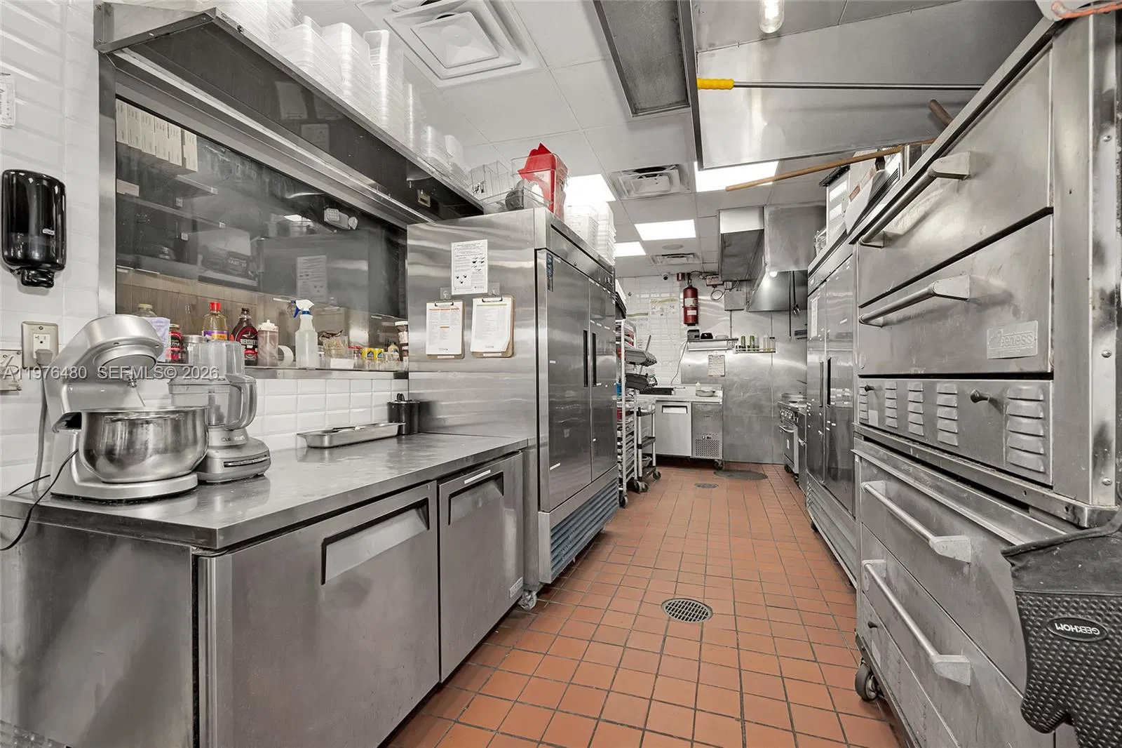 Turnkey Pizzeria with Prime Location and Growth Potential