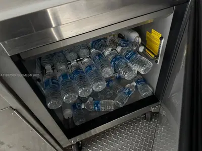 Turnkey Mobile Food Trailer with Flexible Operations