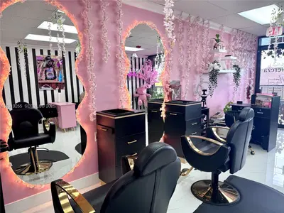 Thriving Hair Salon with a Rapidly Growing Customer Base