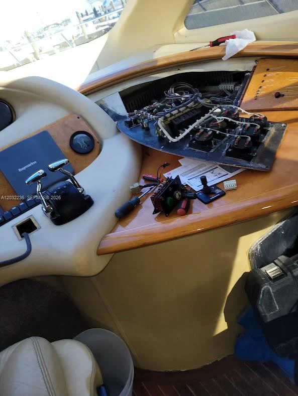 Established Mobile Marine Service with Active Luxury Vessel Clientele