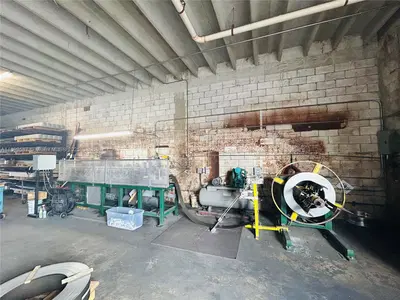 Established Aluminum Fence and Gate Manufacturer with Turnkey Operations