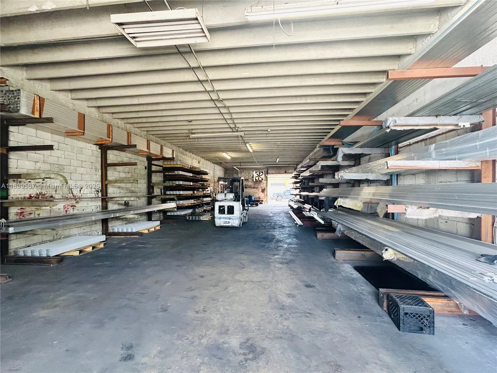 Established Aluminum Fence and Gate Manufacturer with Turnkey Operations