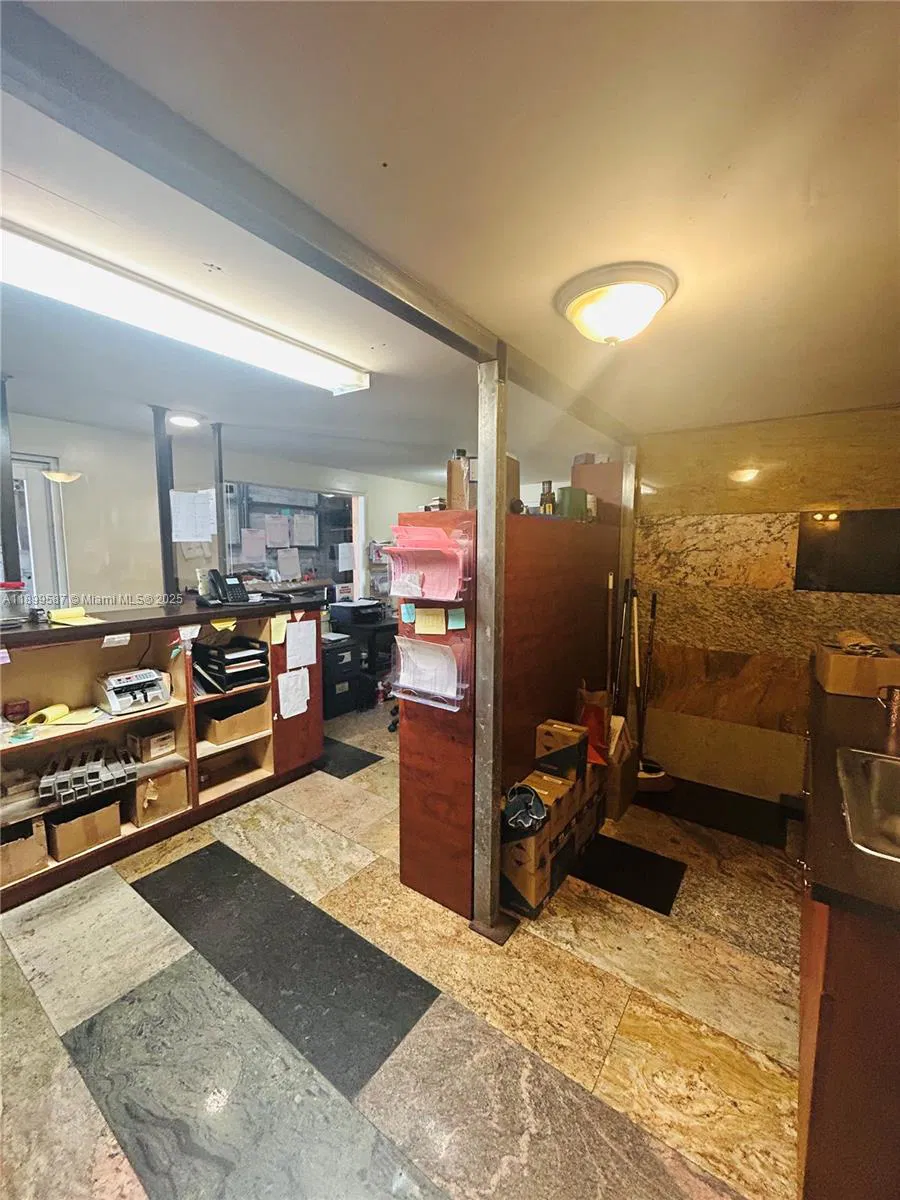 Established Aluminum Fence and Gate Manufacturer with Turnkey Operations