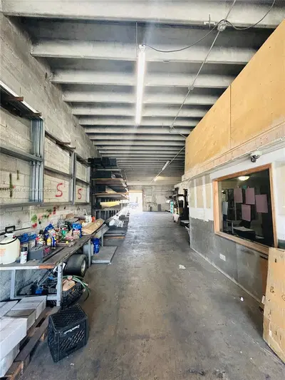 Established Aluminum Fence and Gate Manufacturer with Turnkey Operations