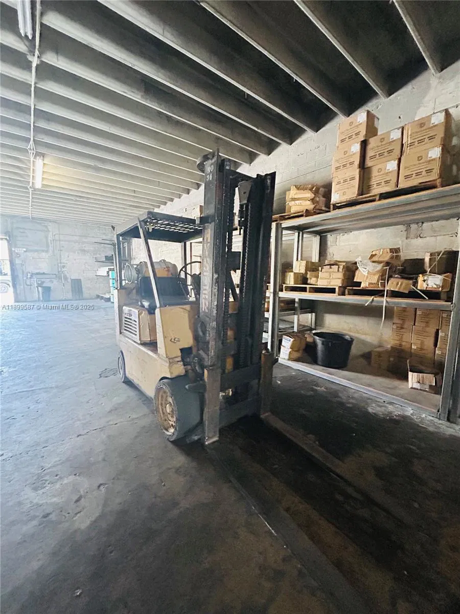 Established Aluminum Fence and Gate Manufacturer with Turnkey Operations