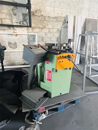 Established Aluminum Fence and Gate Manufacturer with Turnkey Operations