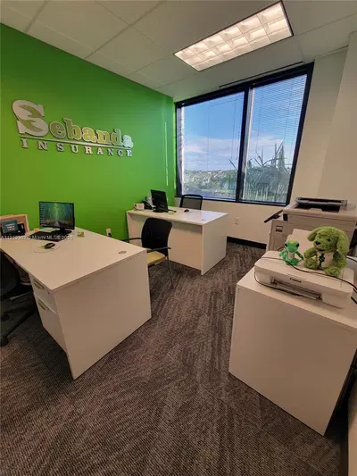 Growing Insurance Agency with Direct Progressive Appointments