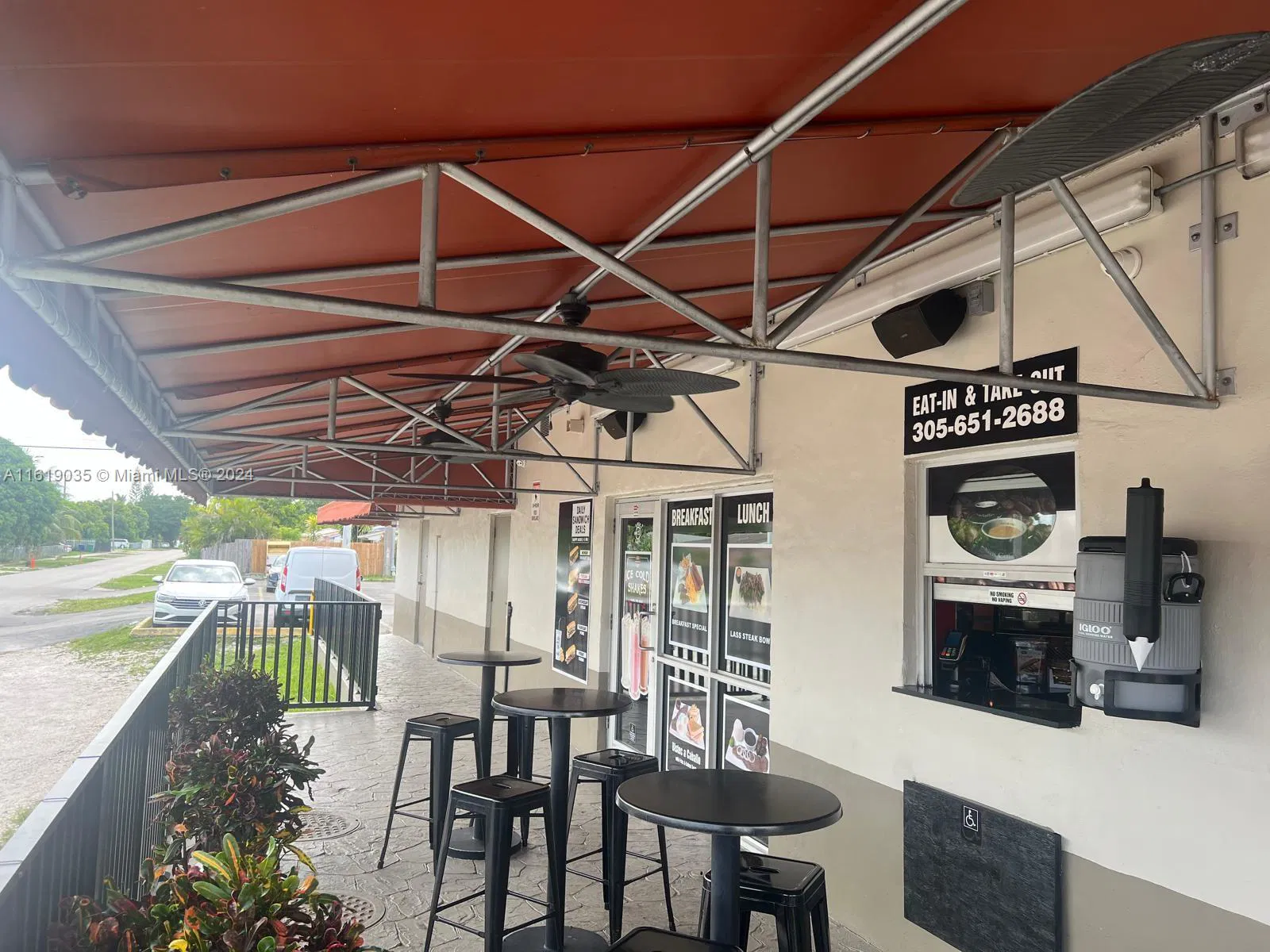 Turnkey Restaurant Space with Established Clientele