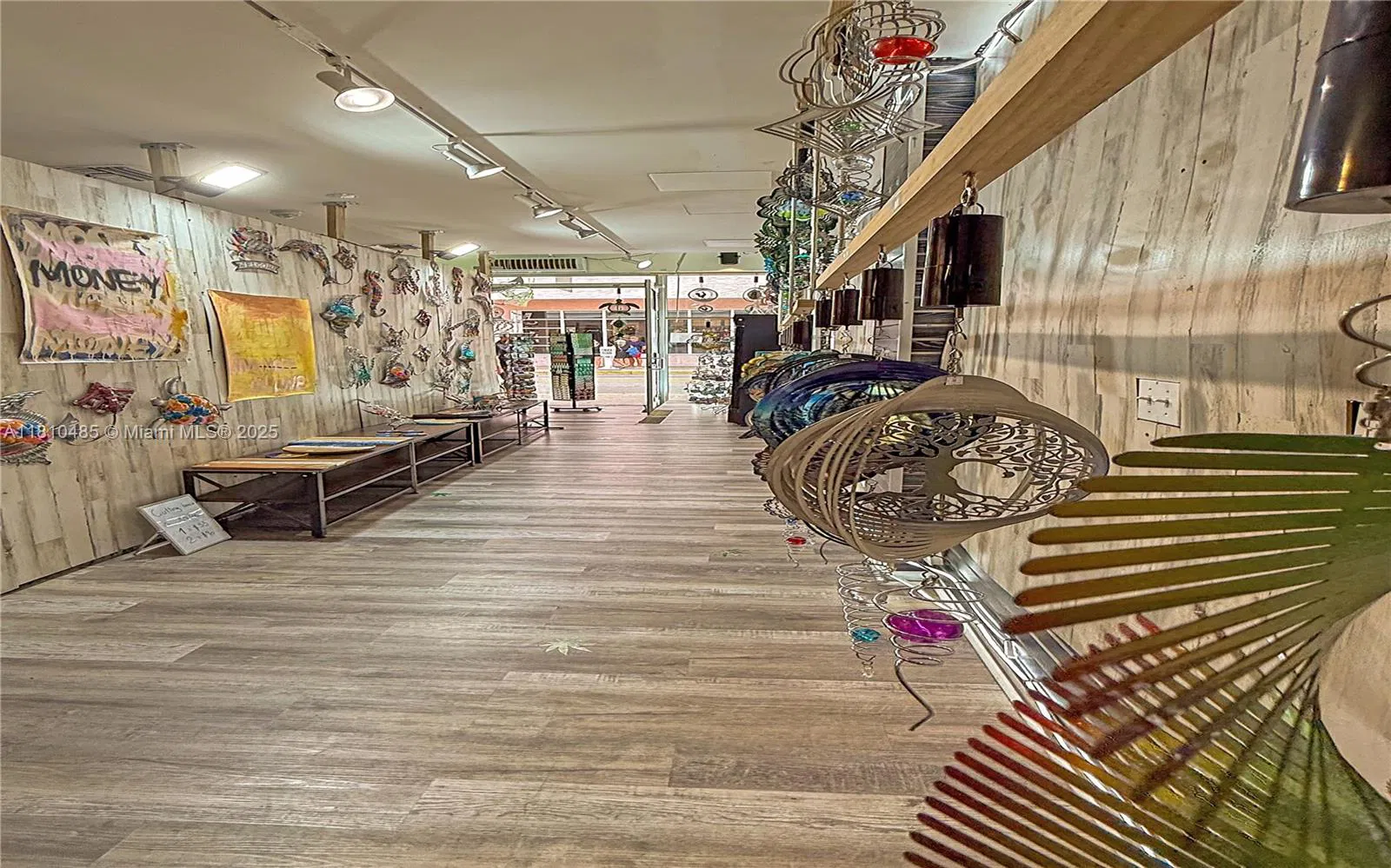 Profitable CBDTHC Retailer with Prime Tourist Location